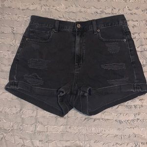 American Eagle Distressed Short